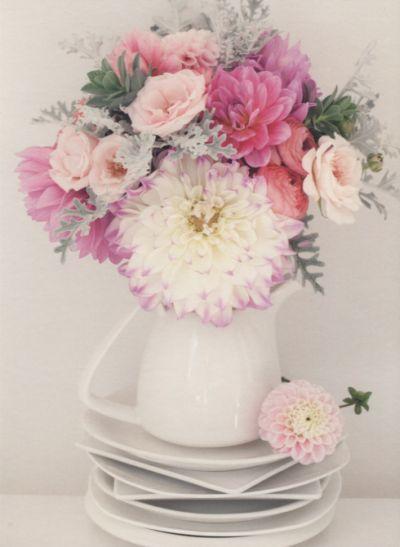 Õnnitluskaart Bouquet on Crockery